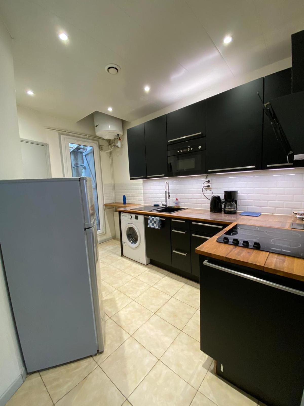 Appartement Centre Avec Climatisation Et Balcon Marseille