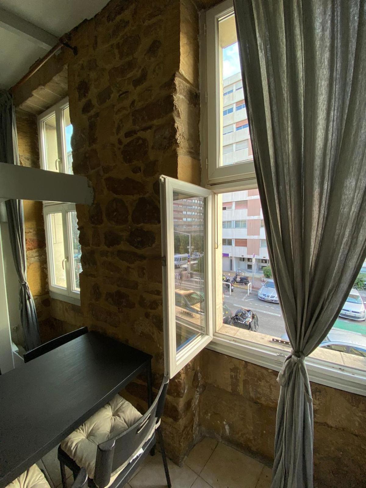Centre Avec Climatisation Et Balcon Appartement *